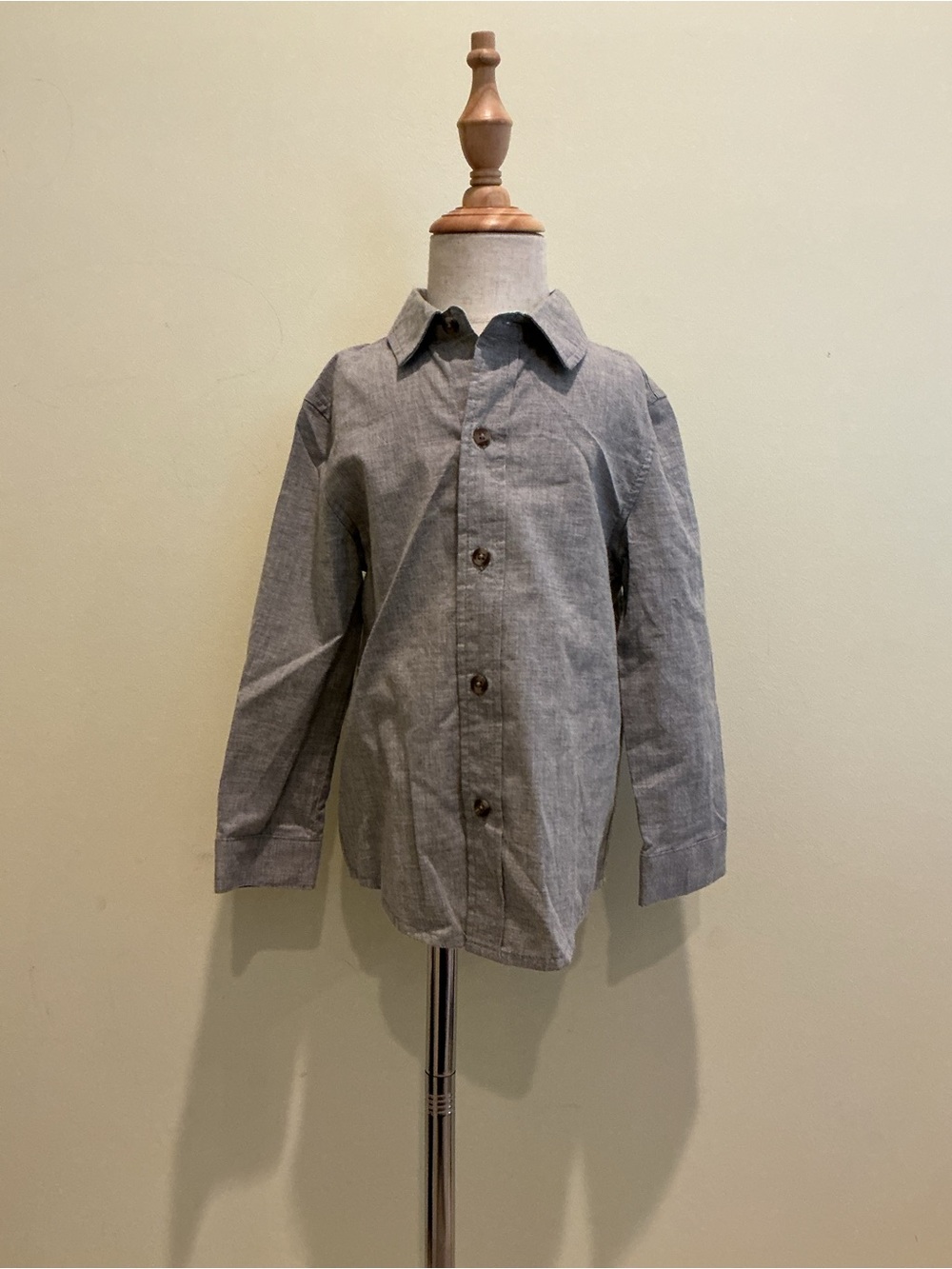 Cat & Jack Boys' Gray Button-Down Shirt
